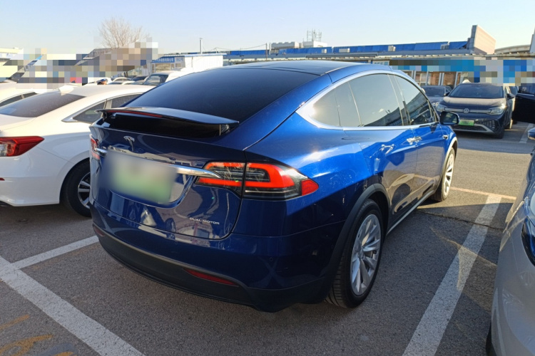 特斯拉 Model X 2019款 长续航版车身外观7