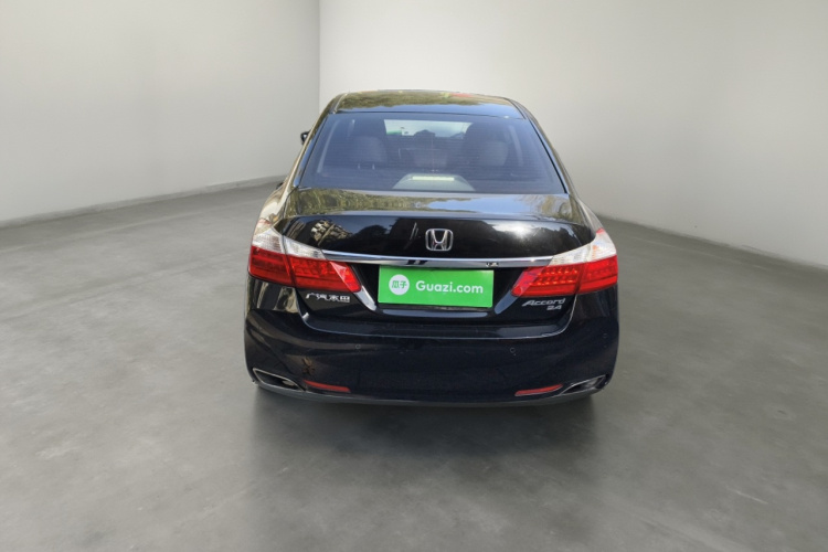 本田 雅阁 2014款 2.4L EXN 豪华导航版车身外观6