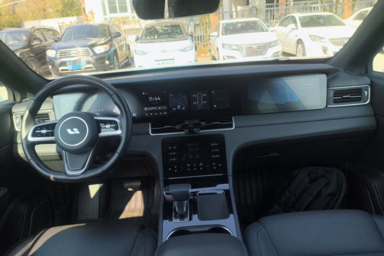 理想汽车 理想ONE 2021款 增程6座版中控内饰12