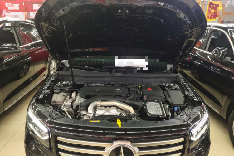 奔驰GLB 2024款 GLB 220 动感型机舱底盘24