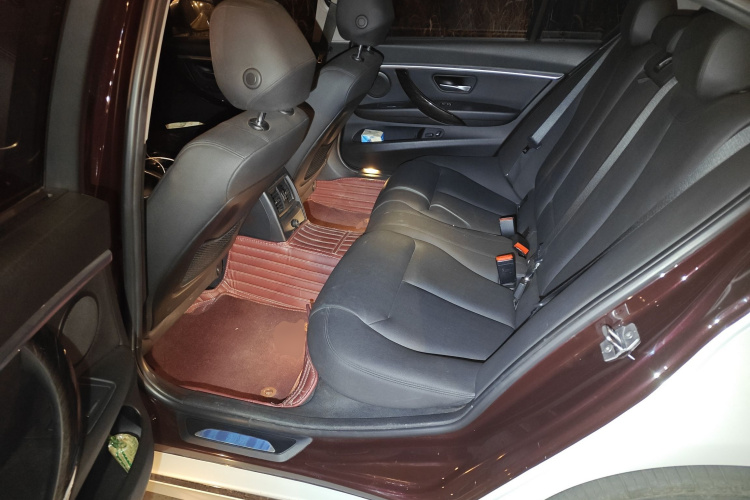 宝马3系 2017款 320Li 豪华设计套装中控内饰21