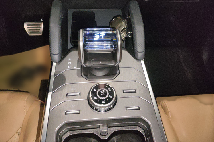 捷途旅行者 2023款 2.0T 四驱征服PRO局部细节18