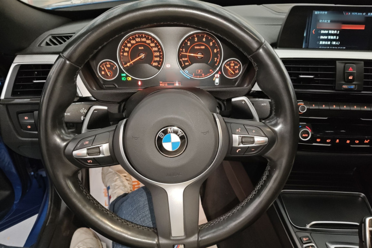 宝马3系GT 2018款 320i M运动型中控内饰13