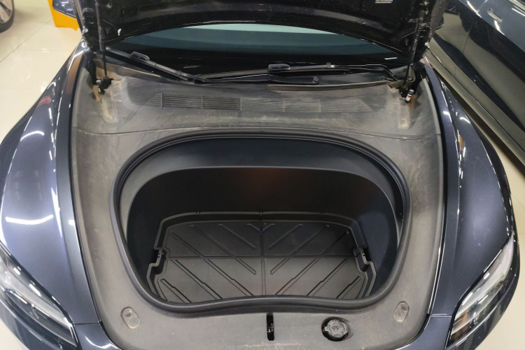 特斯拉 Model 3 2023款 长续航全轮驱动版机舱底盘24