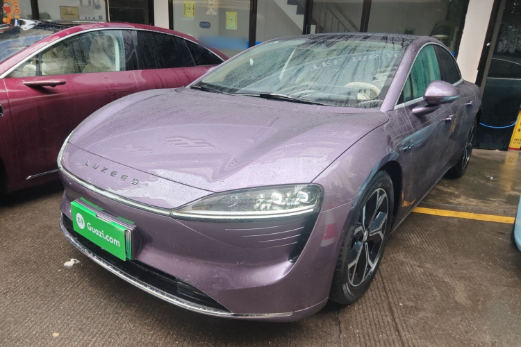 鸿蒙智行 智界S7 2024款 Pro 后驱长航版车身外观1