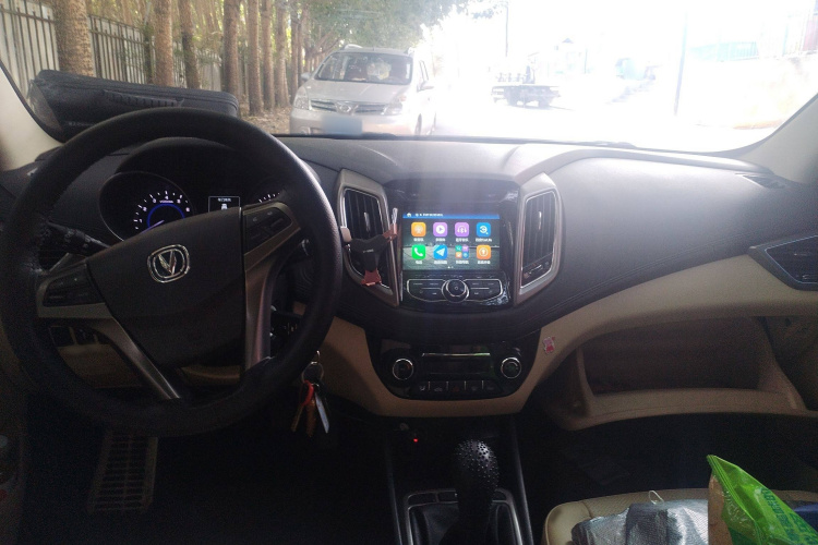 长安 逸动 2016款 1.6L 手动风尚型中控内饰7002