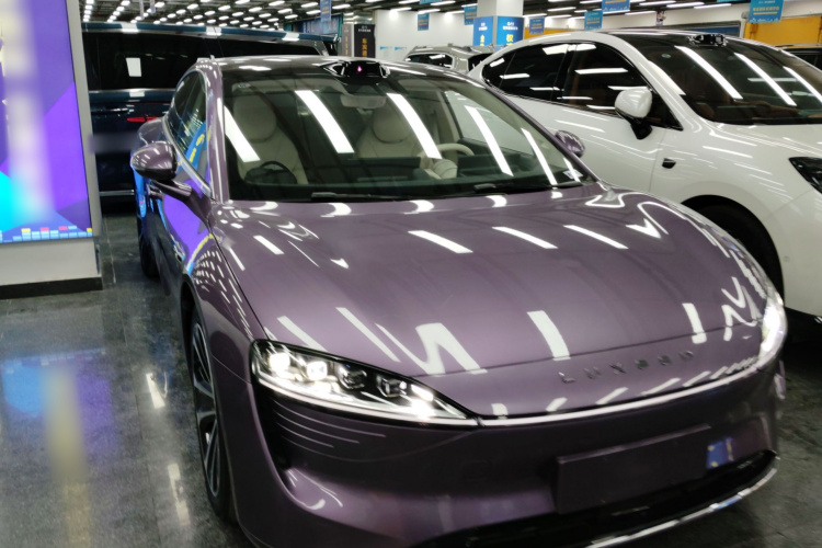 鸿蒙智行 智界S7 2025款 855km Max车身外观6002