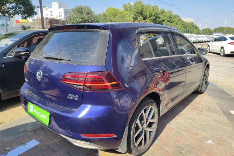 大众 高尔夫 2018款  230TSI 自动豪华型车身外观7