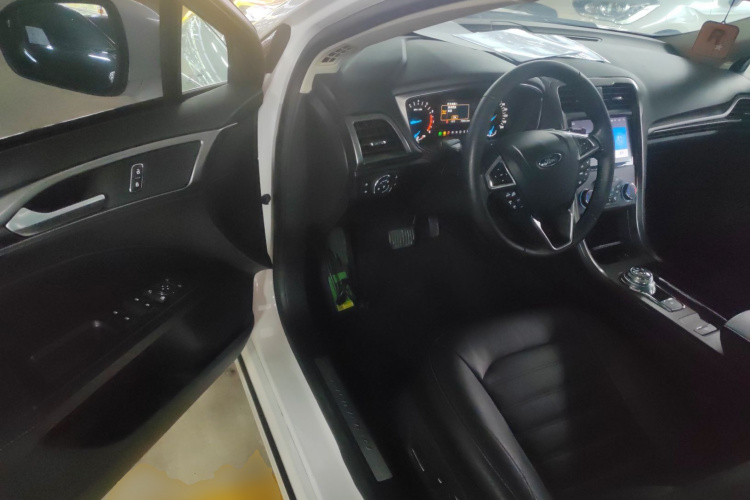 福特 蒙迪欧 2018款 EcoBoost 180 时尚型中控内饰7003