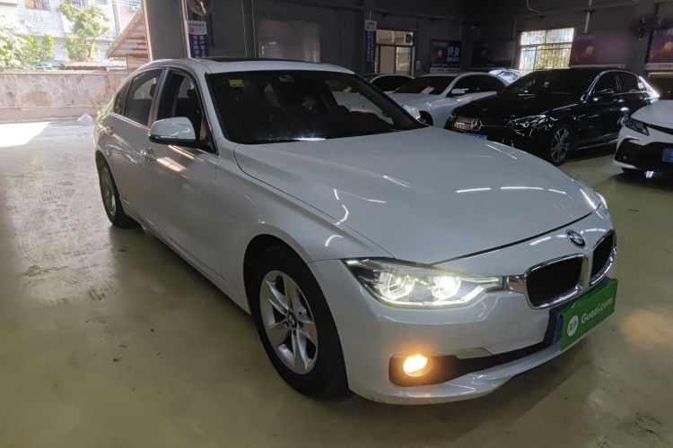 宝马3系 2016款 316Li 时尚型车身外观3