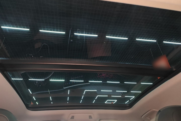 大众 帕萨特 2025款 Pro 380TSI 龙耀版局部细节22