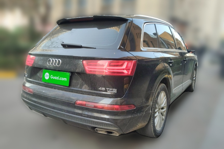 奥迪Q7 2018款 45 TFSI S line运动型车身外观6005