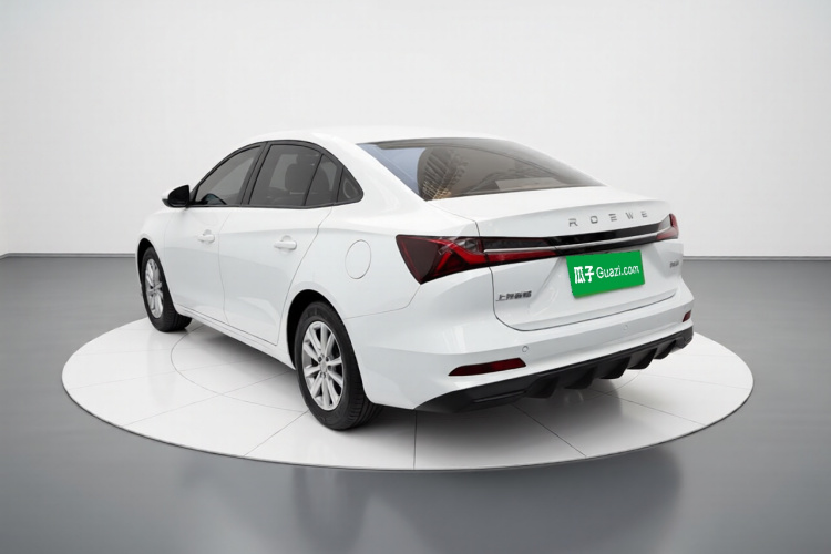 荣威i5 2023款 1.5L 手动舒享版车身外观5