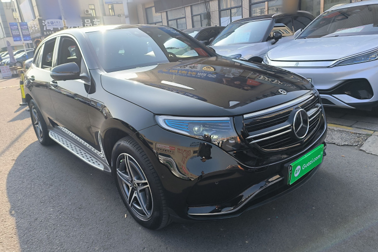 奔驰EQC 2022款 改款 EQC 400 4MATIC车身外观3