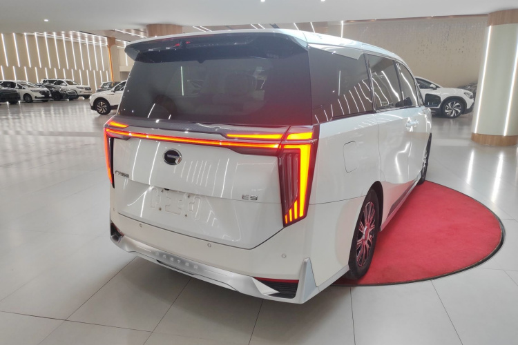 广汽传祺 传祺E9 2023款 E9 MAX车身外观7