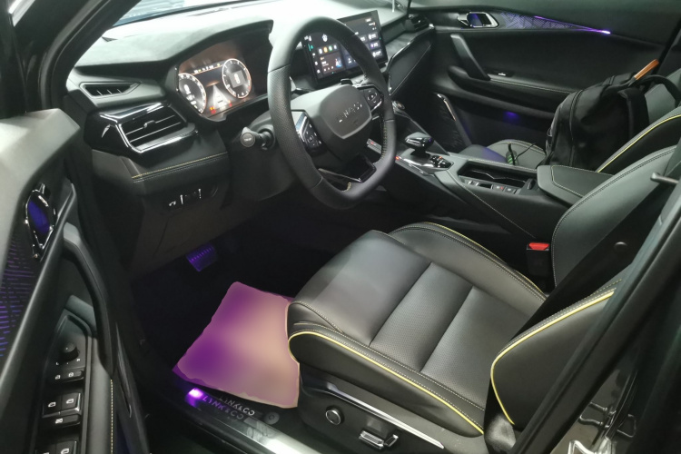 领克06 2023款 Remix 1.5T Hero中控内饰19