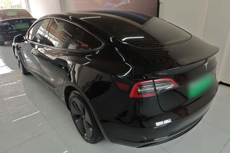 特斯拉 Model 3 2021款 标准续航后驱升级版 3D6车身外观4