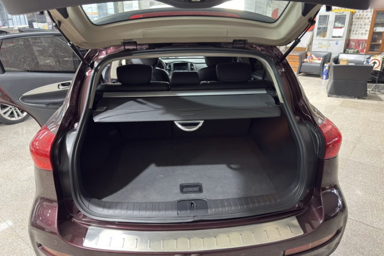 英菲尼迪QX50 2015款 2.5L 舒适版局部细节23