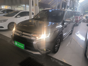 三菱 欧蓝德(进口) 2016款 2.0L 两驱舒适版 5座