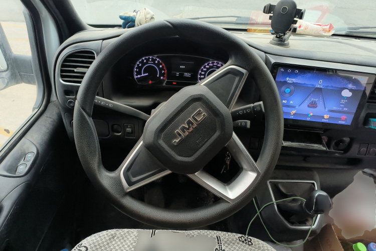 江铃 特顺 2021款 2.8T空间王金牛款长轴中高顶后单胎-踏6座柴油国VI JX493中控内饰13