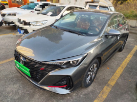 长安 逸动 2025款 PLUS 1.4T 双离合高能版