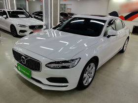 沃尔沃S90 2017款 T4 智逸版