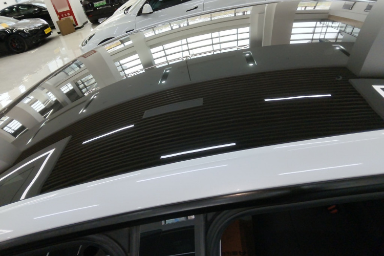 特斯拉 Model Y 2022款 改款 长续航全轮驱动版局部细节57