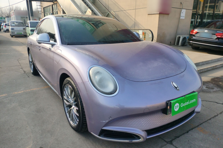 欧拉闪电猫 2022款 555km 尊贵版车身外观3