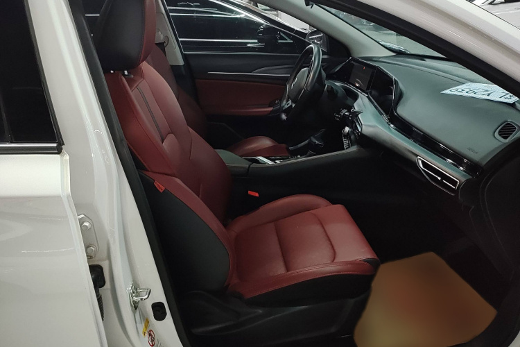 长安 逸动 2020款 PLUS 蓝鲸NE 1.4T GDI DCT旗舰型局部细节41