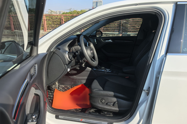 奥迪A3 2020款 Limousine 35 TFSI 时尚型 国VI中控内饰7002