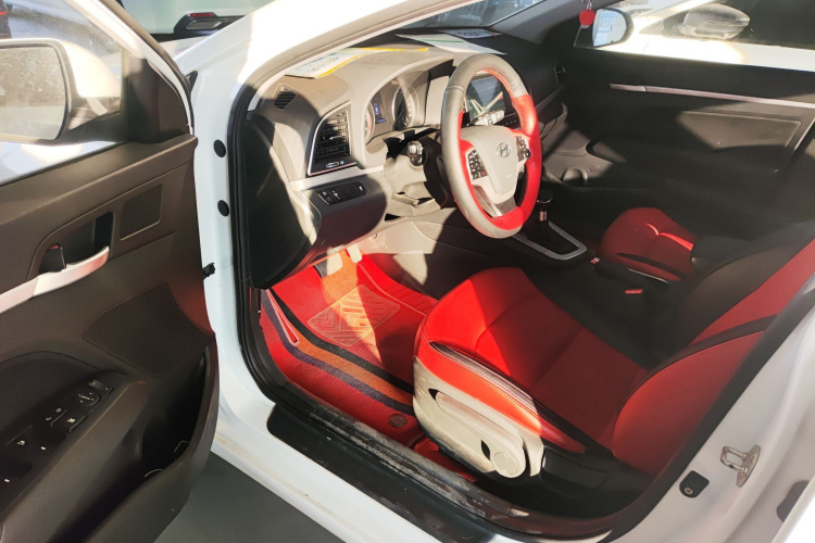 现代 领动 2016款 1.6L 自动智炫·精英型中控内饰20