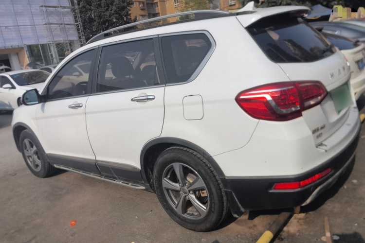 哈弗H6 2015款 改款 运动版 1.5T 手动四驱精英型车身外观4