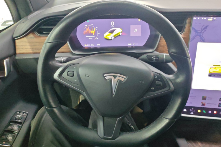 特斯拉 Model X 2020款 长续航升级版中控内饰13