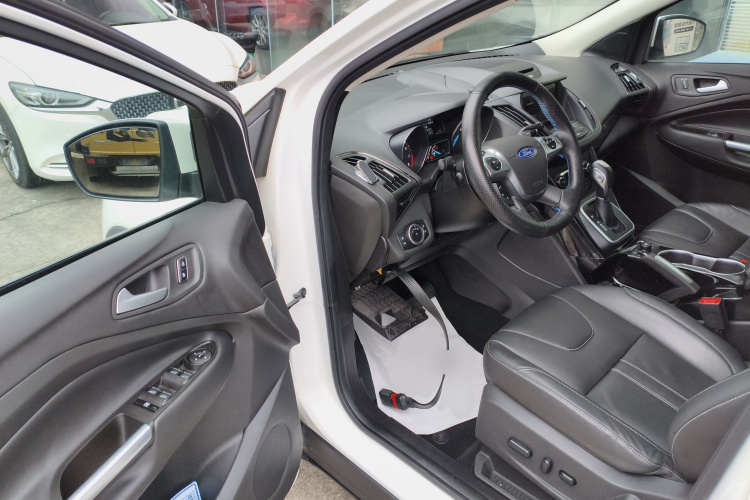 福特 翼虎 2015款 2.0L GTDi 四驱运动型中控内饰7003