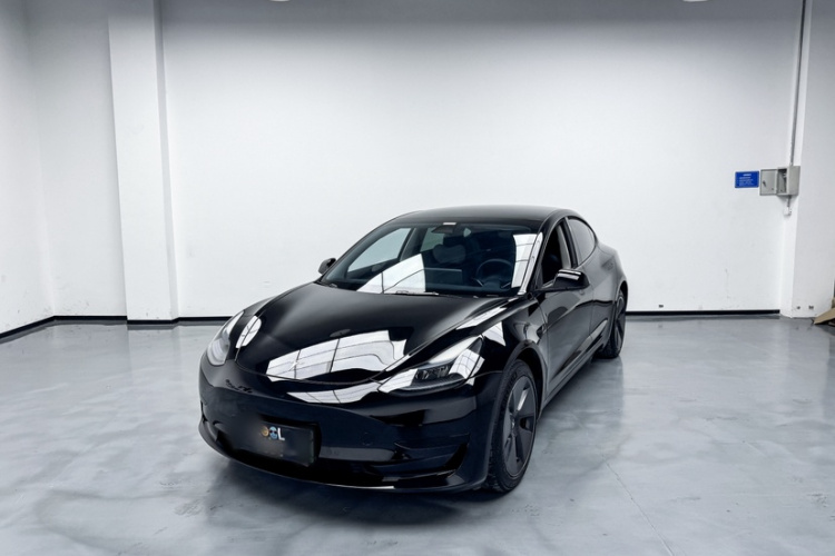 特斯拉 Model 3 2022款 后轮驱动版车身外观1