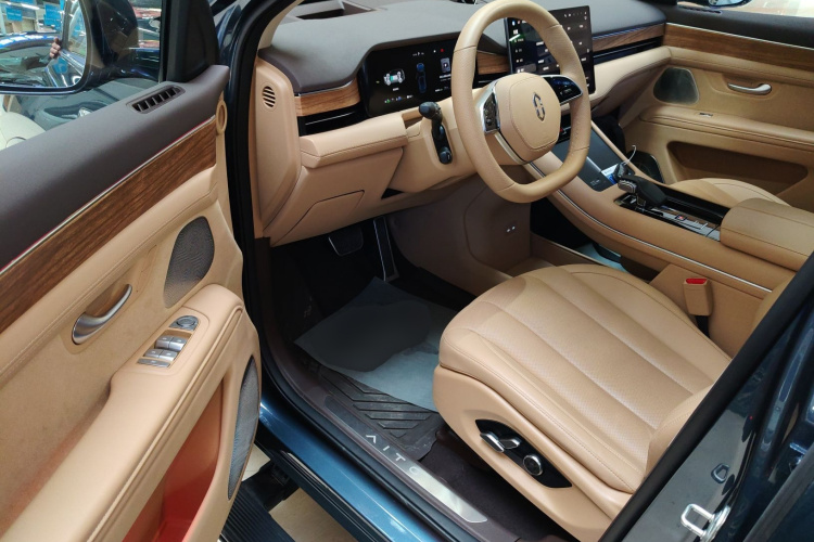 鸿蒙智行 问界M7 2024款 1.5T 智驾四驱Pro版 6座中控内饰20