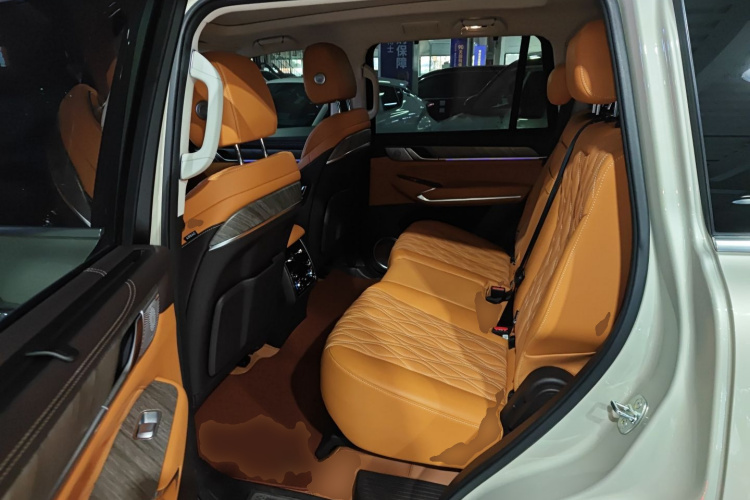 坦克500 2022款 3.0T 商务版 造境型 7座中控内饰7004