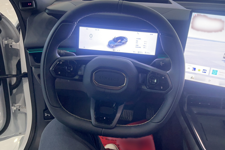 领克07 2024款 EM-P 126长续航 Ultra局部细节13