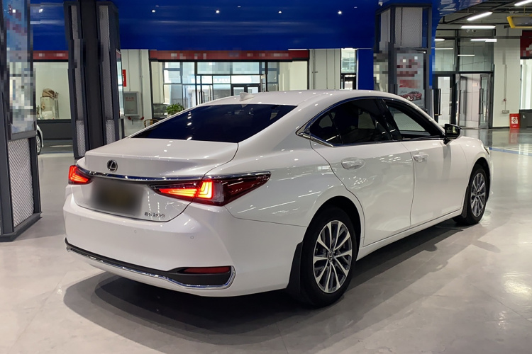 雷克萨斯ES 2022款 200 卓越版车身外观6003