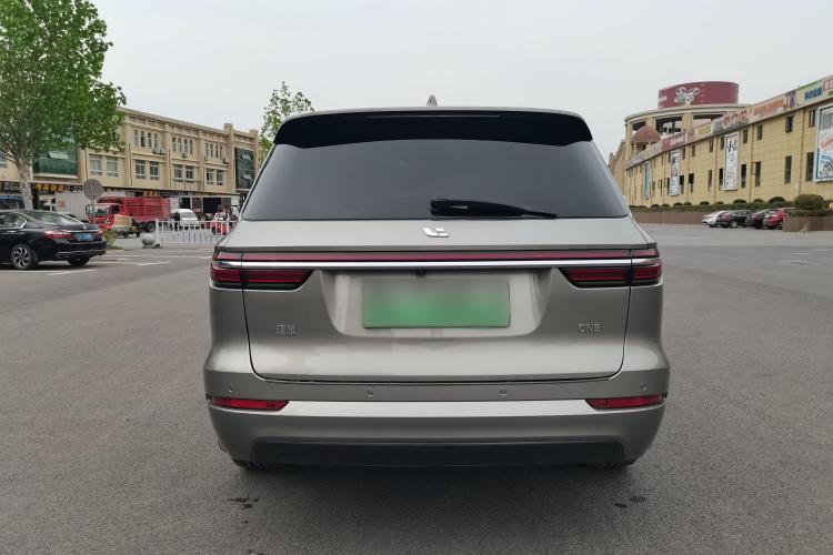 理想汽车 理想ONE 2021款 增程6座版车身外观6