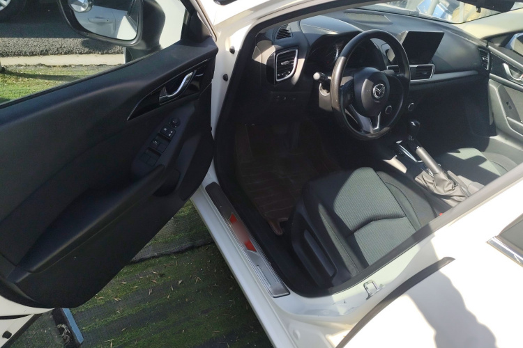 马自达3 昂克赛拉 2014款 三厢 1.5L 自动舒适型中控内饰20