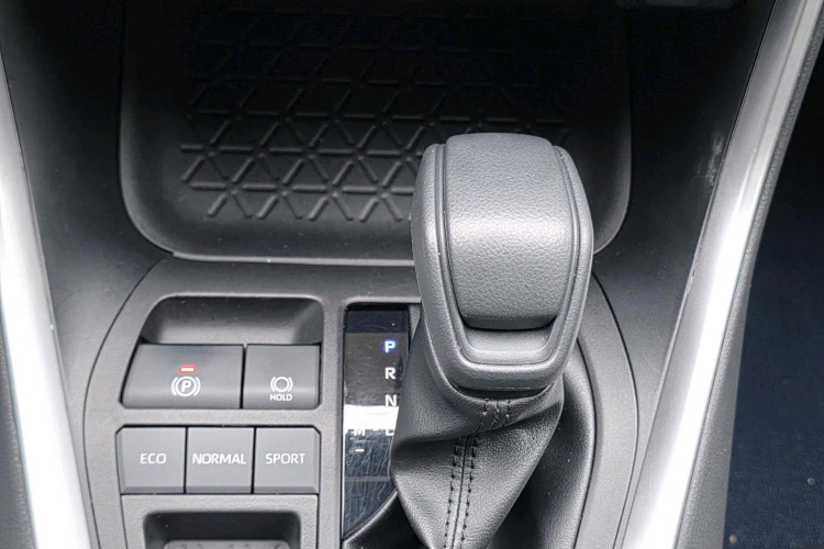 丰田 RAV4荣放 2023款 2.0L CVT两驱都市版局部细节18