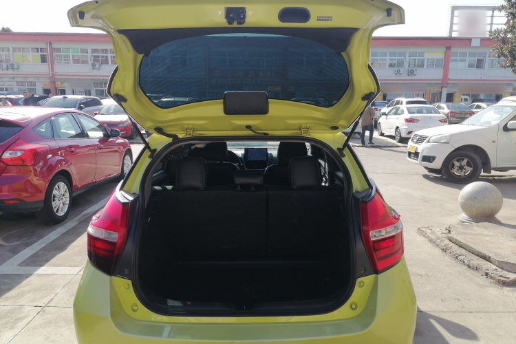 丰田 YARiS L 致炫 2016款 改款 1.5E CVT魅动版局部细节23