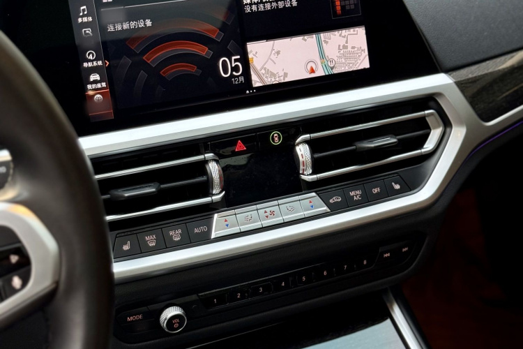 宝马3系 2021款 325Li M运动套装中控内饰7006