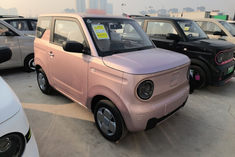吉利银河 2024款 熊猫mini 200km 耐力熊车身外观3