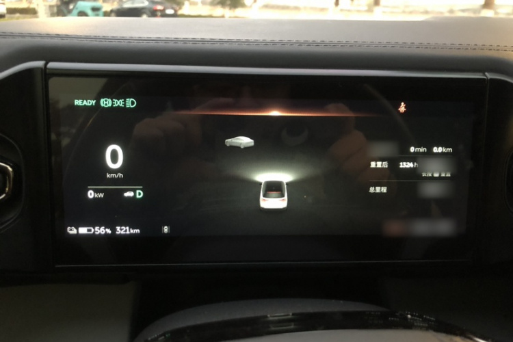 蔚来ES8 2020款 580KM 签名版 六座版中控内饰7003