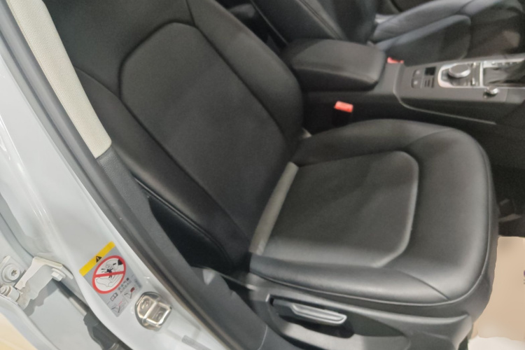 奥迪A3 2015款 Limousine 35 TFSI 百万纪念智领型局部细节41