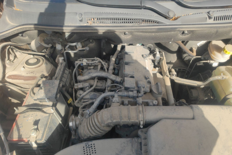 五菱汽车 五菱宏光 2021款 1.5L改款 S标准型 电动助力LAR机舱底盘24