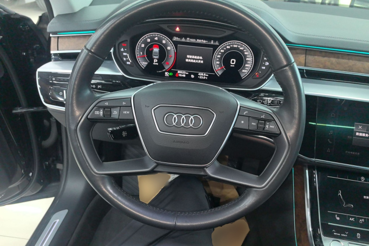 奥迪A8 2018款 A8L 55 TFSI quattro投放版尊享型中控内饰13