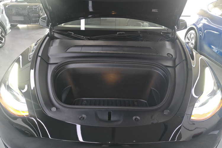 特斯拉 Model Y 2022款 改款 长续航全轮驱动版机舱底盘24